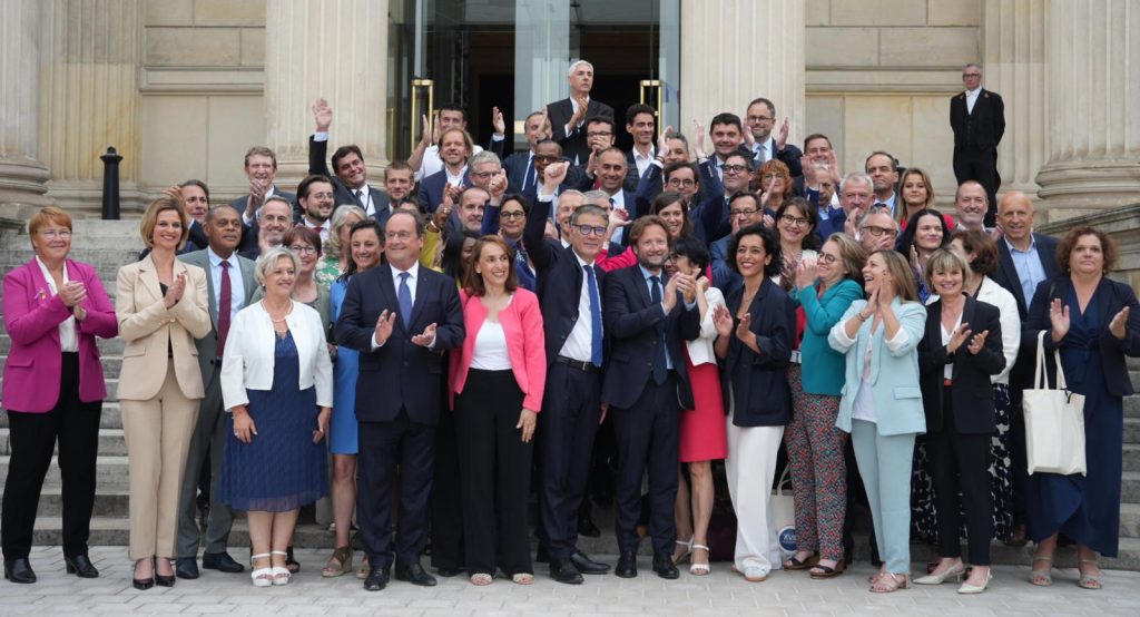 Nos députés arrivent à l'assemblée nationale - juillet 2024