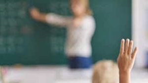 Quand l’État ferme des classes, les élus socialistes landais se battent pour l’école publique
